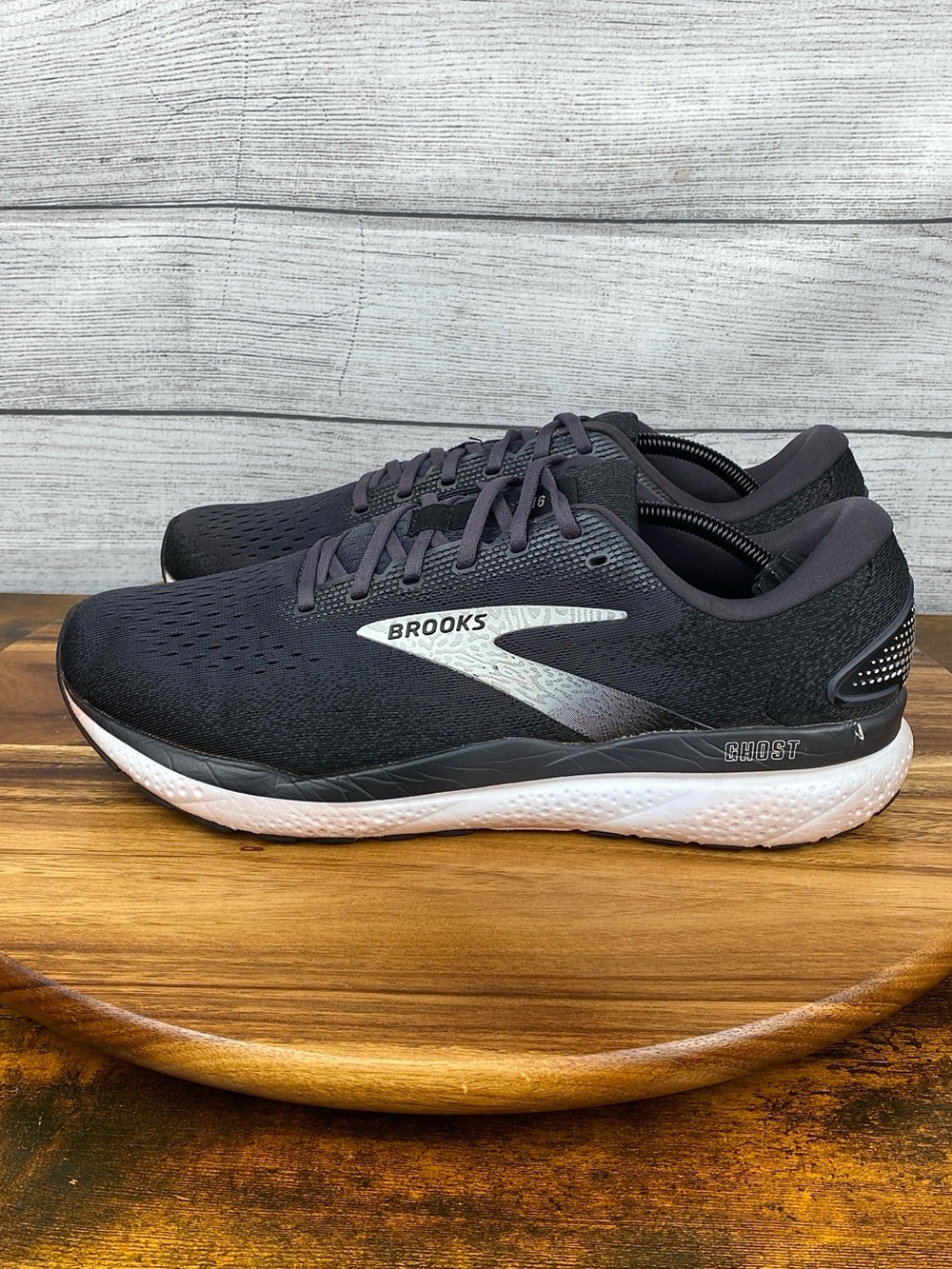 Brooks Ghost 16 Black Grey White Running Shoe 1104181D090 Mens Sneaker Size 12.5